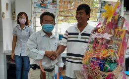 Ban Giám Đốc Trung Tâm thăm, chúc tết các khoa phòng và các trạm y tế xã thuộc tai xỉu md5
 Huyện Tịnh Biên